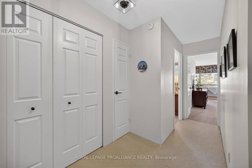 506 - 55 Water Street — photo 31 of 40