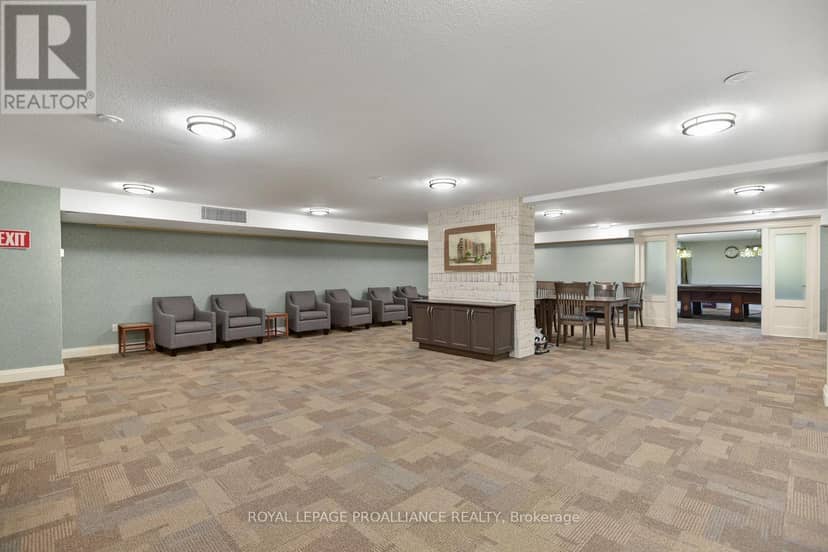 506 - 55 Water Street — photo 40 of 40