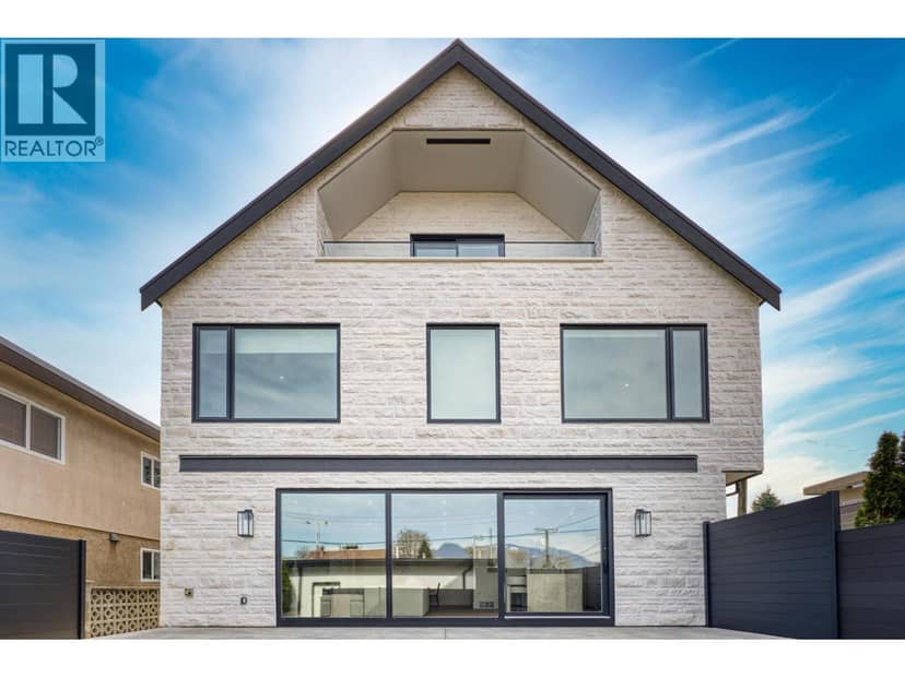 2 2425 KITCHENER STREET, Vancouver, photo 3