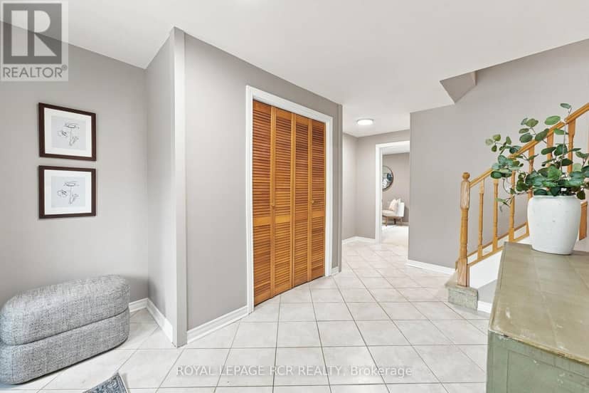 101 Hill Drive, Aurora, photo 5