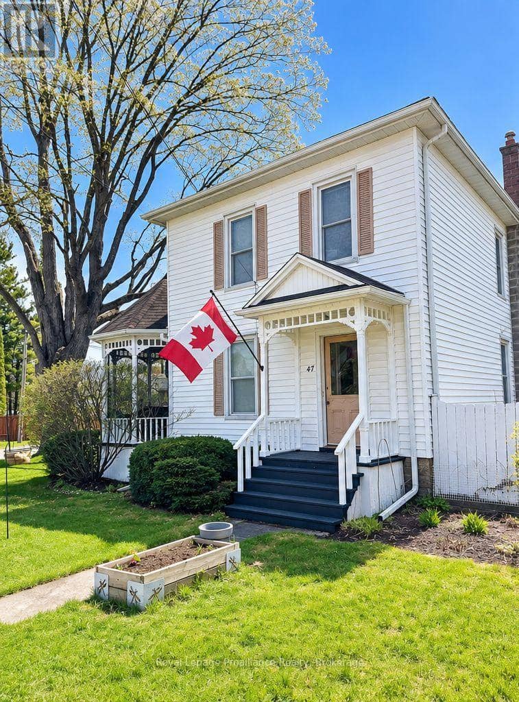 47 Paul Street — photo 2 of 27