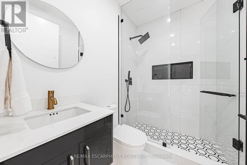 4511 Guelph Line — photo 19 of 30