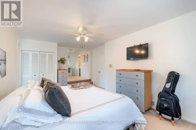 3627 Beechollow Crescent — photo 22 of 40