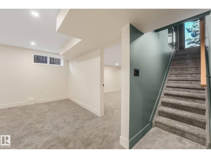 2031 104A ST NW — photo 38 of 40