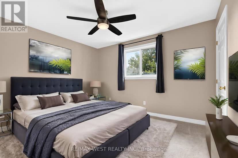 72 Etherington Crescent — photo 10 of 15
