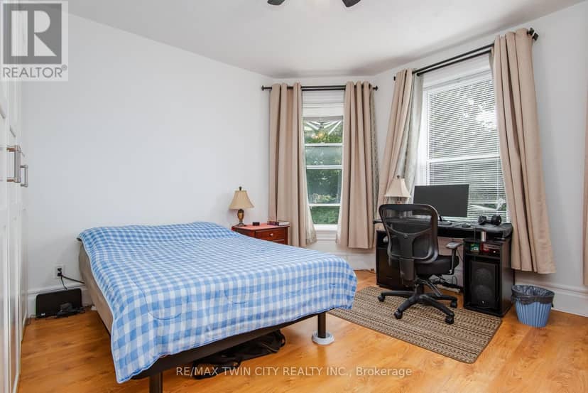 94 Margaret Avenue — photo 31 of 40
