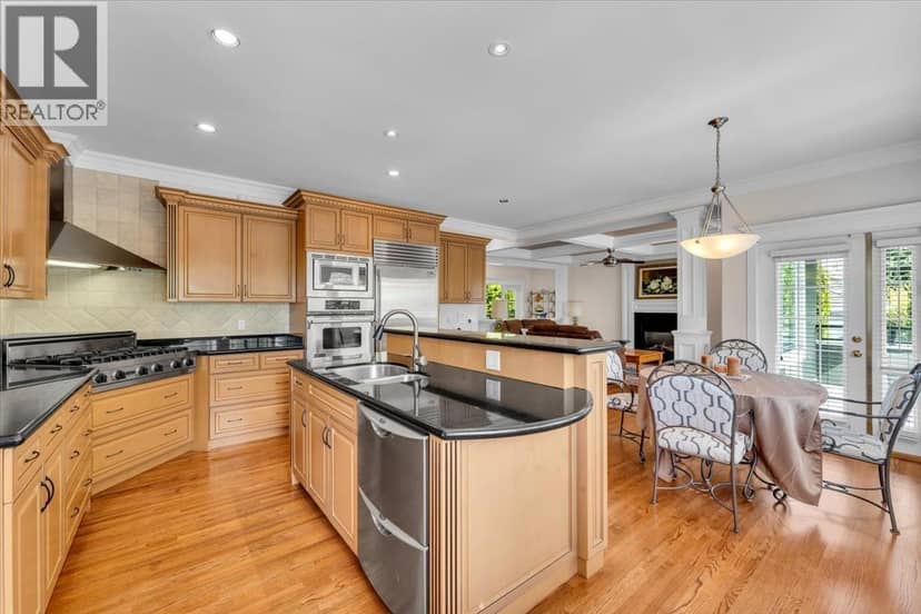 1583 PARKWAY BOULEVARD, Coquitlam, photo 8