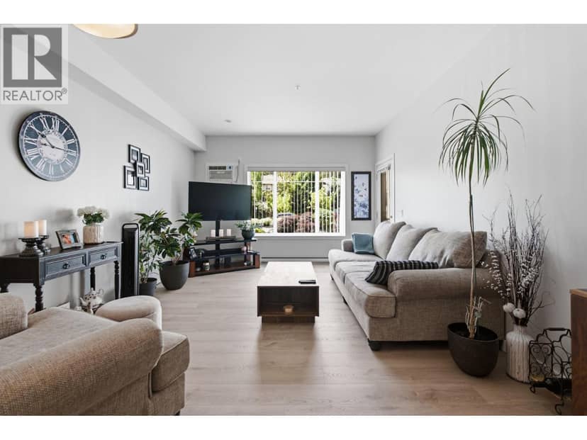 2120 Shannon Ridge Drive Unit# 214, West Kelowna