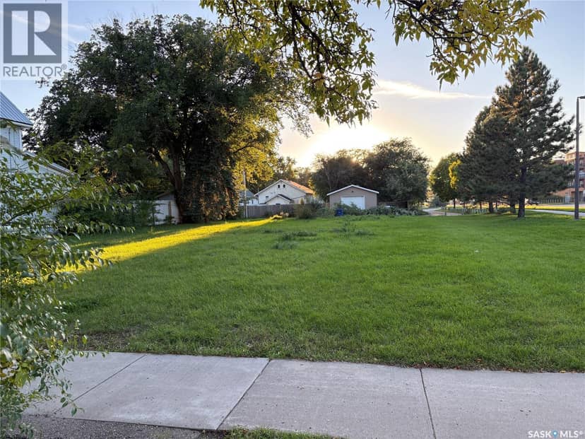 607 H Avenue S, Saskatoon, photo 2