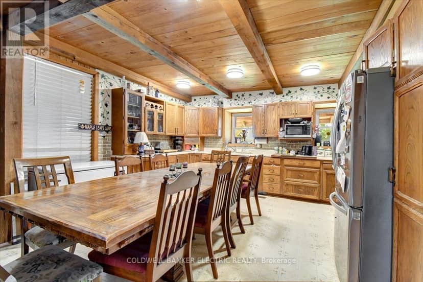 450 Thomasburg Road, Centre Hastings, photo 5