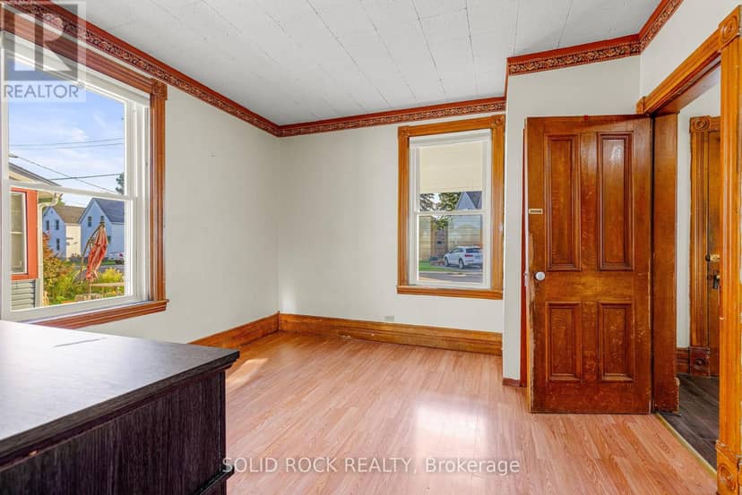 609 East Street E — photo 12 of 40