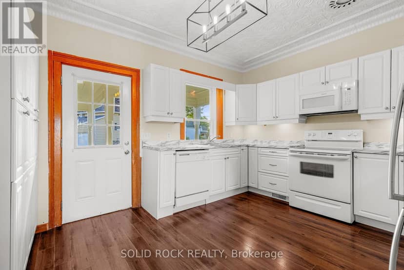 609 East Street E — photo 15 of 40