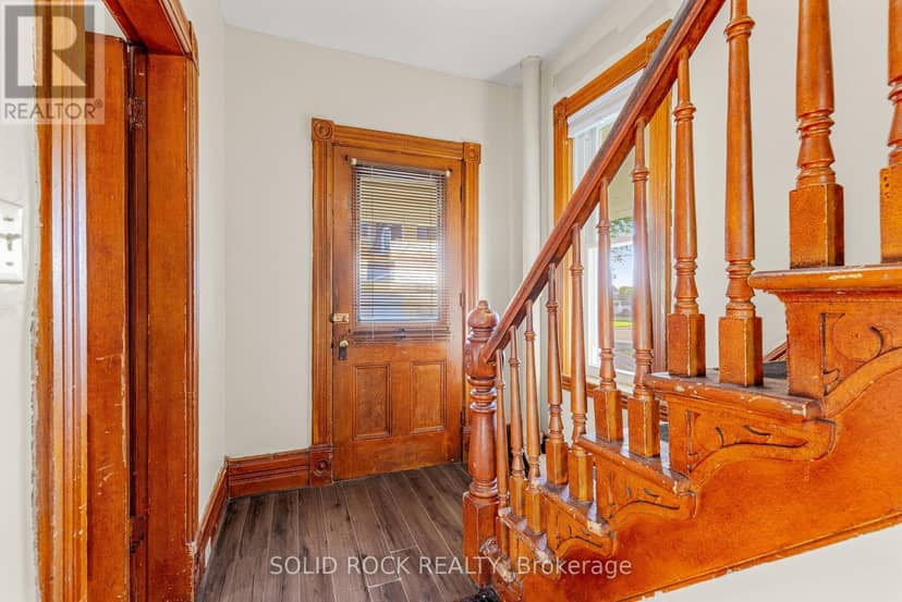 609 East Street E — photo 9 of 40
