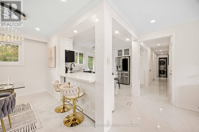 112 Kingslake Road — photo 12 of 31
