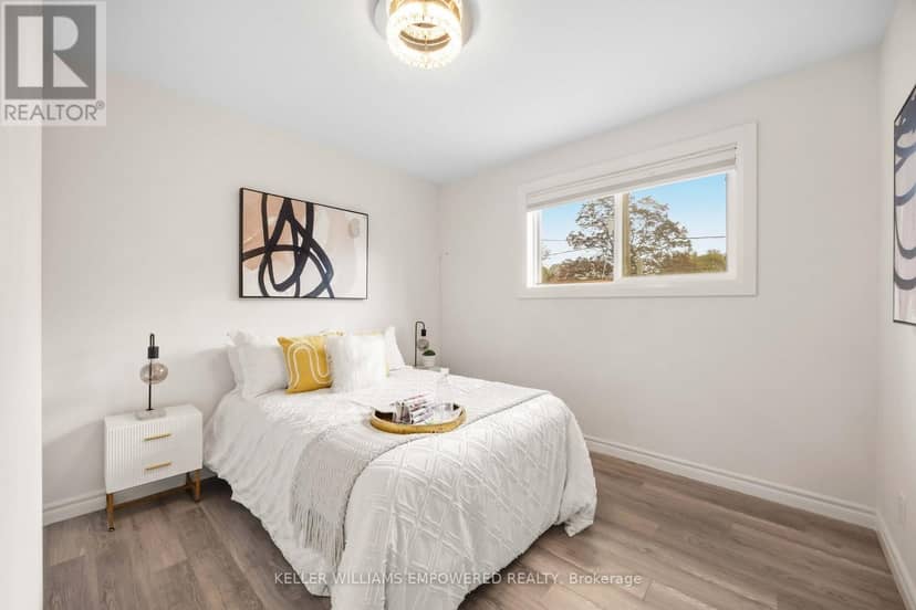 112 Kingslake Road — photo 16 of 31