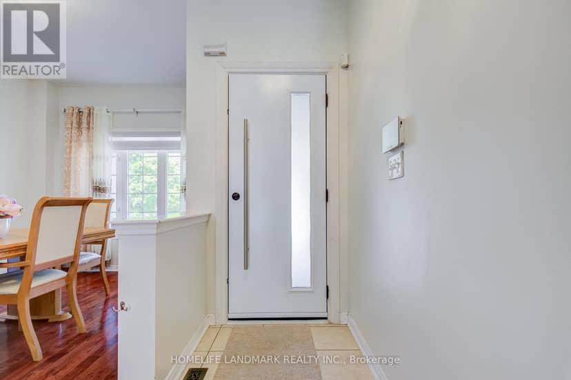 111 Knowles Drive, Toronto, photo 6