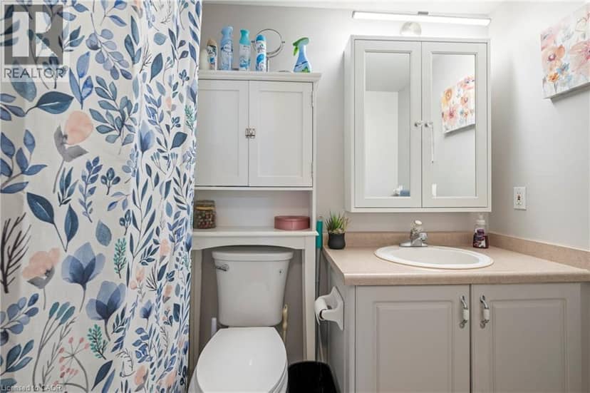 2737 KING Street E Unit# 45 — photo 9 of 40
