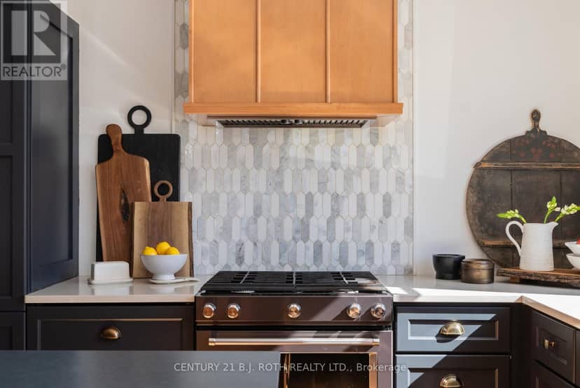 90 Cumberland Street — photo 9 of 40