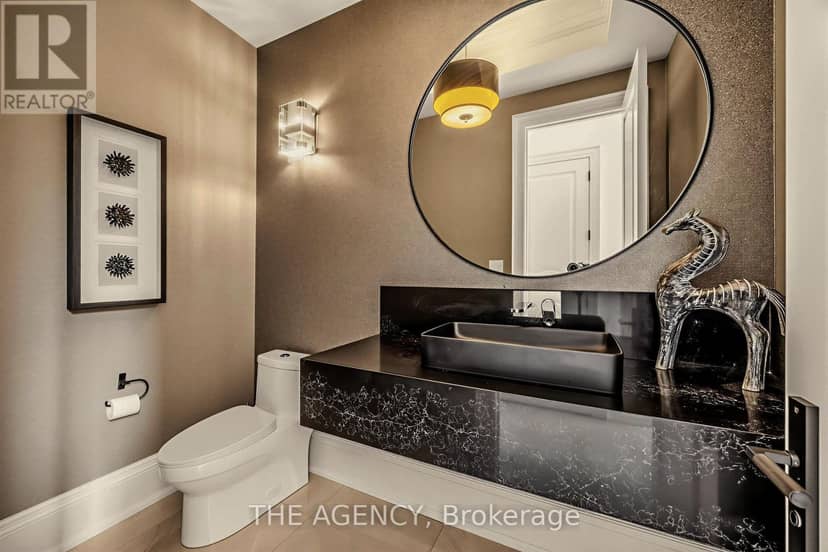 1529 Venetia Drive — photo 19 of 40