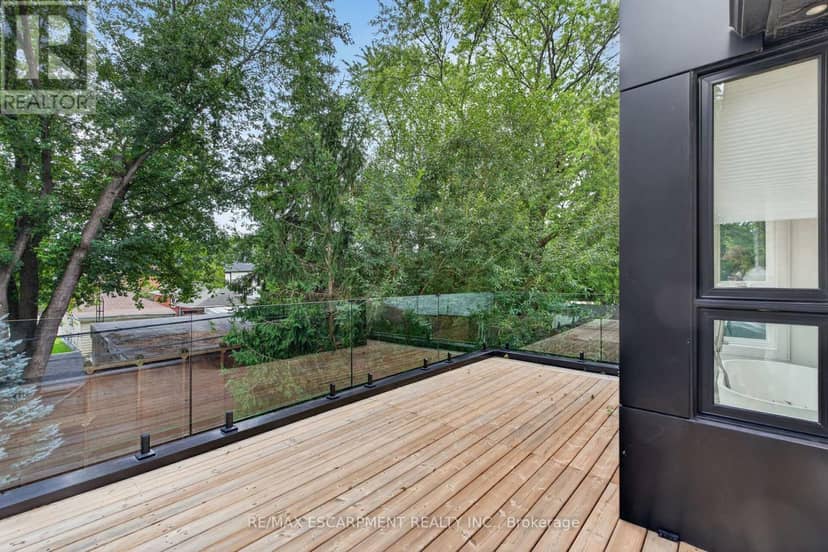 73 Elma Street — photo 16 of 40