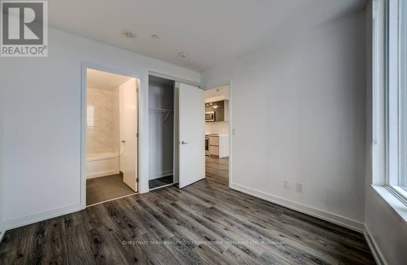 612 - 3100 Keele Street — photo 19 of 40