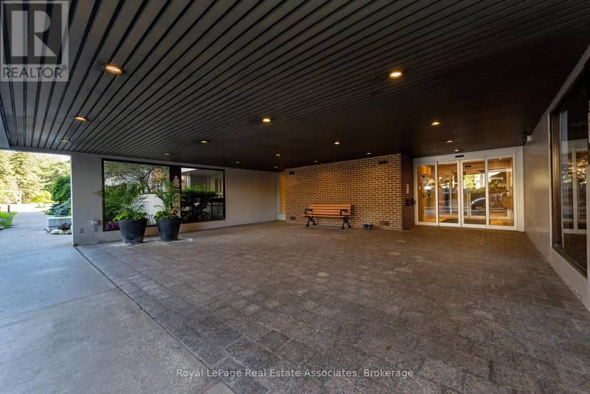 #1906 - 240 Scarlett Road, Toronto, photo 3