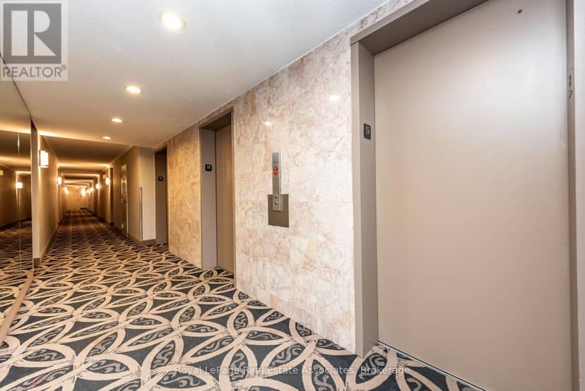 #1906 - 240 Scarlett Road, Toronto, photo 6