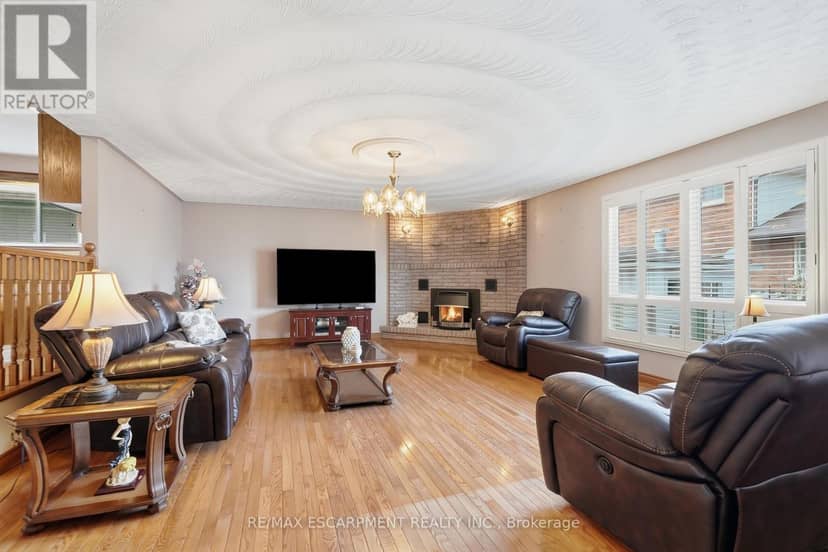 7 Vinehill Drive — photo 12 of 40