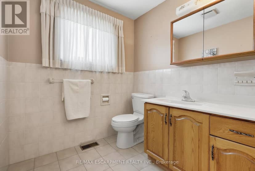 7 Vinehill Drive — photo 36 of 40