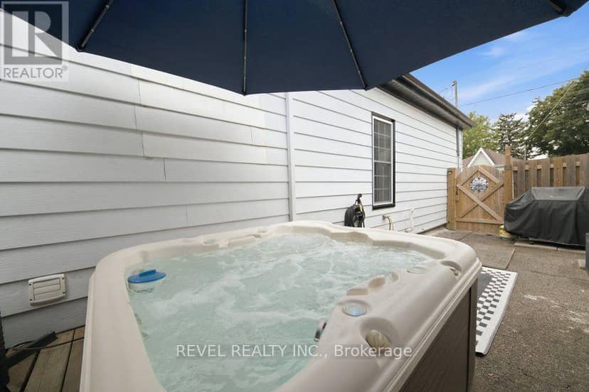 11 Esther Street — photo 28 of 36