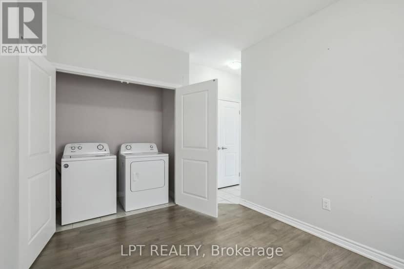 217 Louise Street — photo 24 of 26