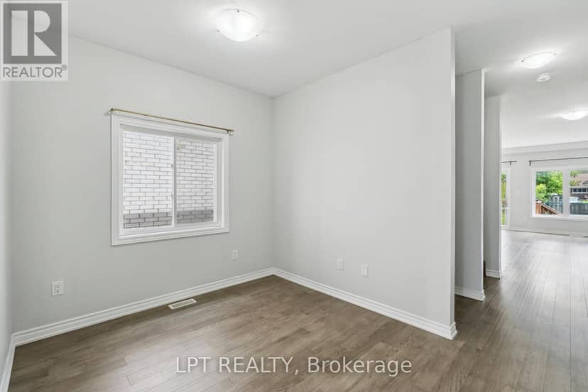 217 Louise Street — photo 8 of 26