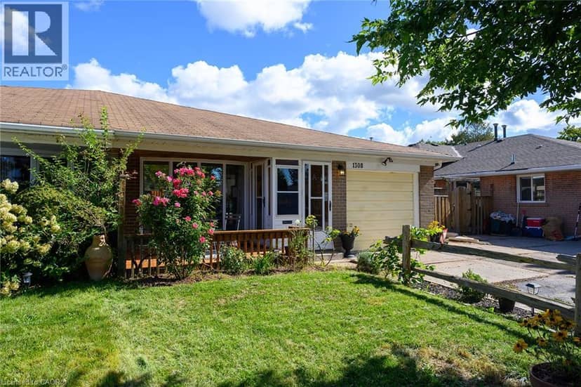 1308 REDBANK Crescent — photo 2 of 27