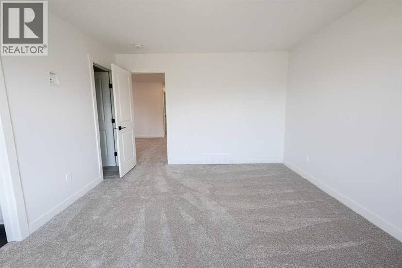 8702 128 Avenue — photo 20 of 40