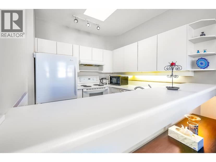 309 125 W 18TH STREET, North Vancouver, photo 5
