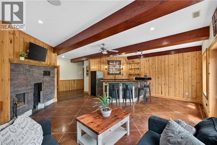 7392 Wellington Road 11 — photo 36 of 40