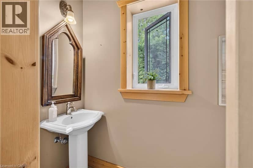 7392 Wellington Road 11 — photo 34 of 40