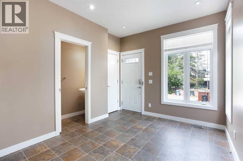 4510 73 Street NW — photo 14 of 40