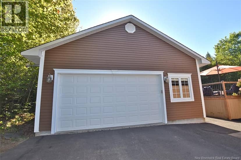 168 Country Wood Lane — photo 4 of 40