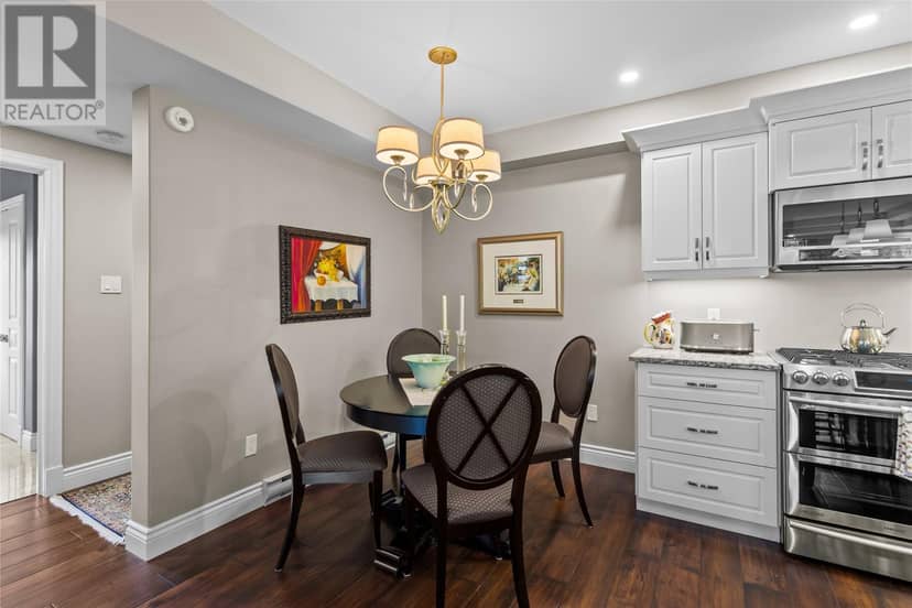16 Little Bell Place — photo 32 of 40
