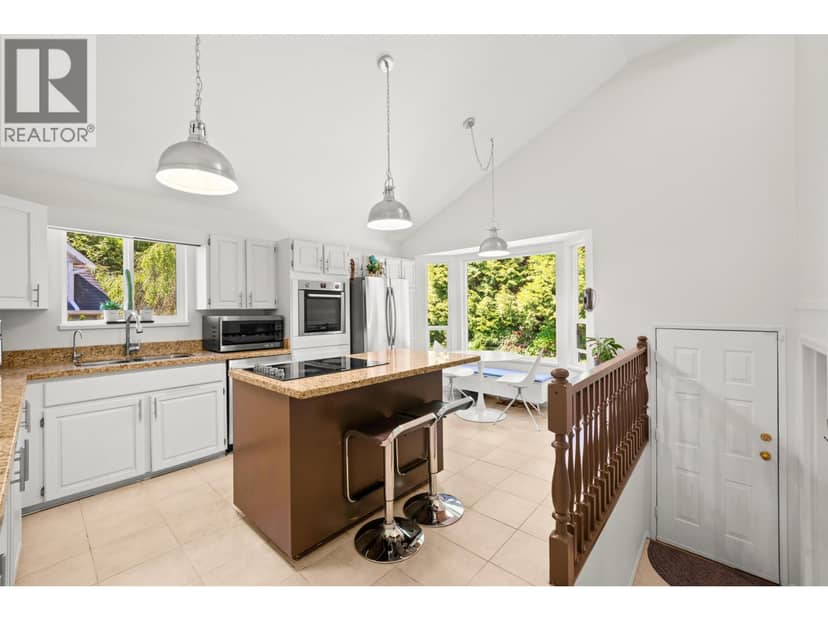 3336 MANNING CRESCENT, North Vancouver, photo 8