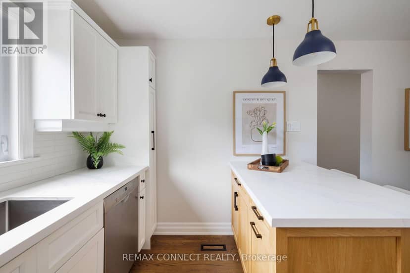 52 Angus Drive — photo 18 of 40