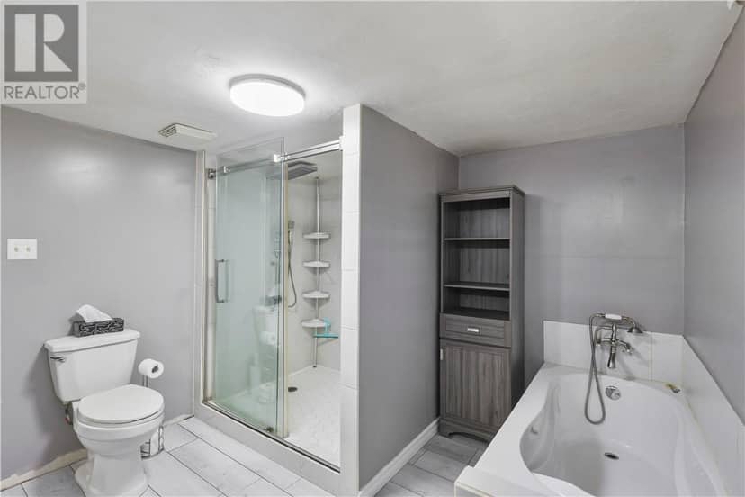 449 Adelaide Street — photo 18 of 27
