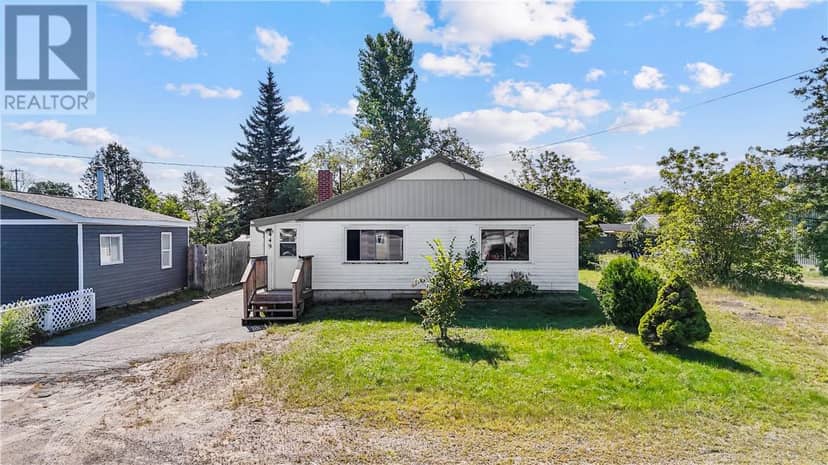 449 Adelaide Street, Espanola, photo 2