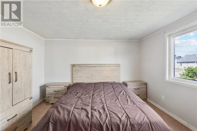 449 Adelaide Street — photo 26 of 27