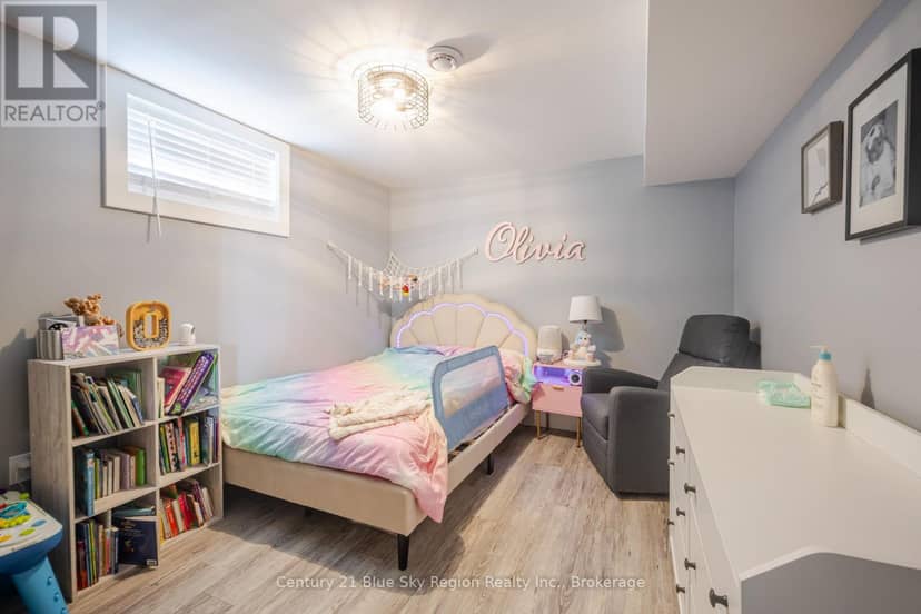 334 Macpherson Drive — photo 19 of 32