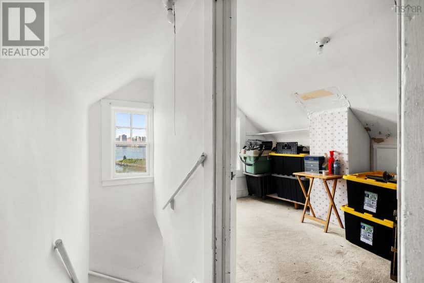 13 Fairbanks Street — photo 27 of 39