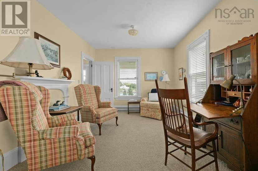 678 Oakland Road — photo 17 of 40