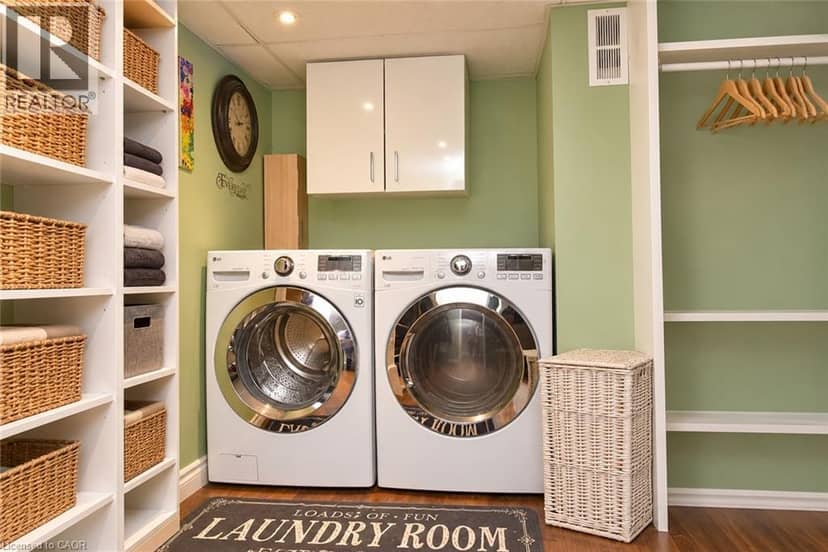 18 DENNIS Avenue — photo 15 of 27