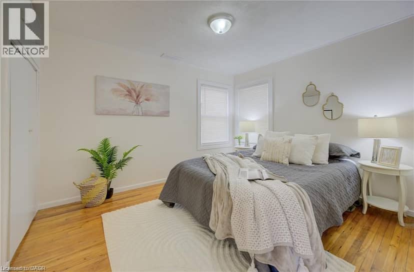 73 EAST 33RD Street, Hamilton, photo 6
